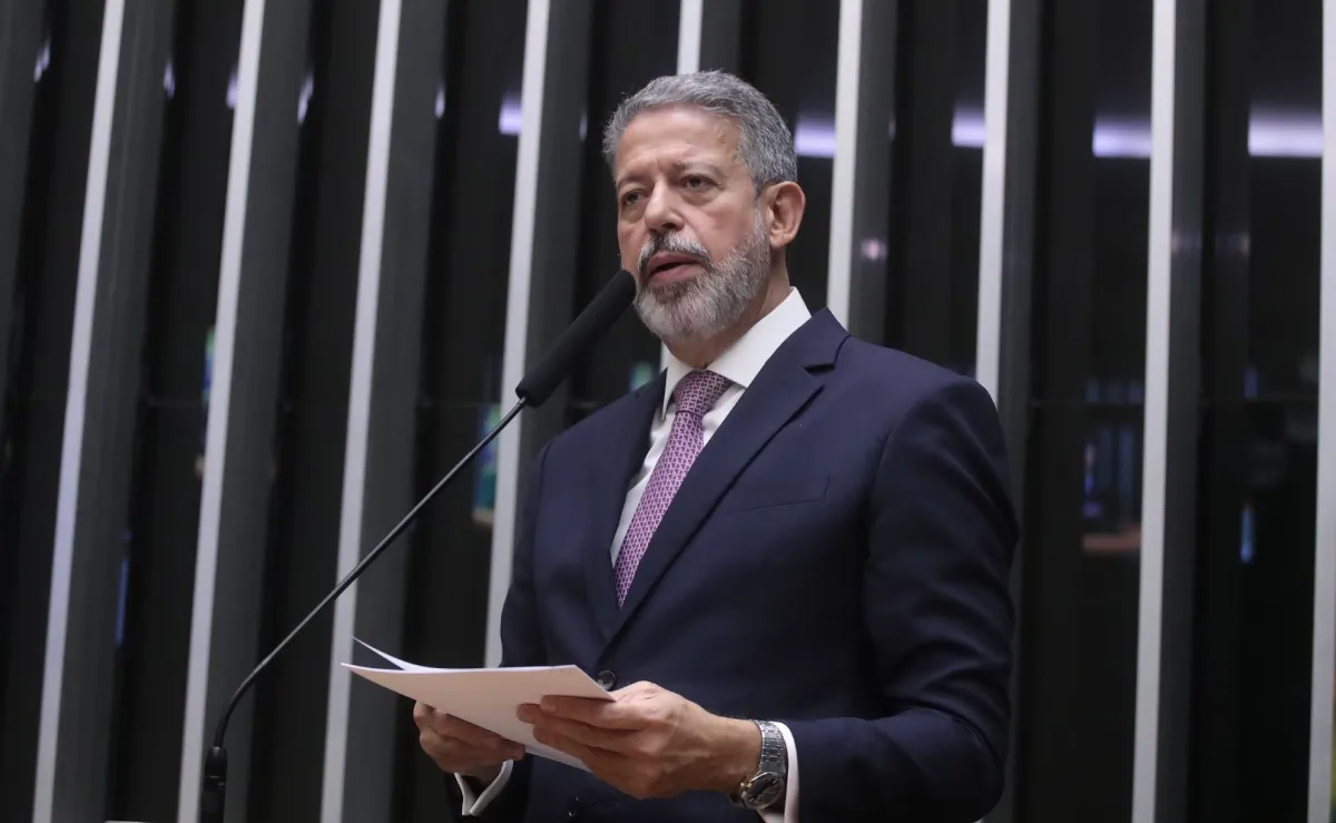 Lira lança pré-candidatura ao Senado e pretende reunir lideranças do MDB
