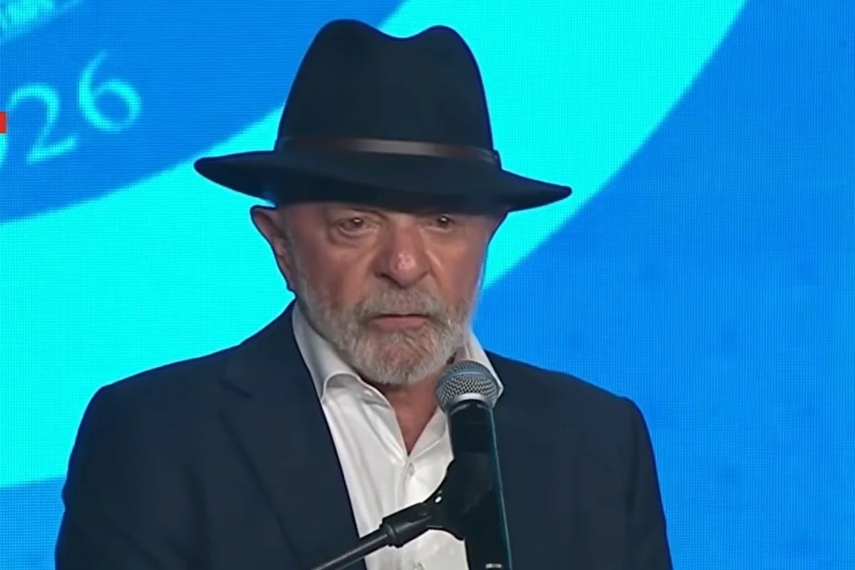 Lula comete lapso e diz que Brasil será respeitado no mundo do crime