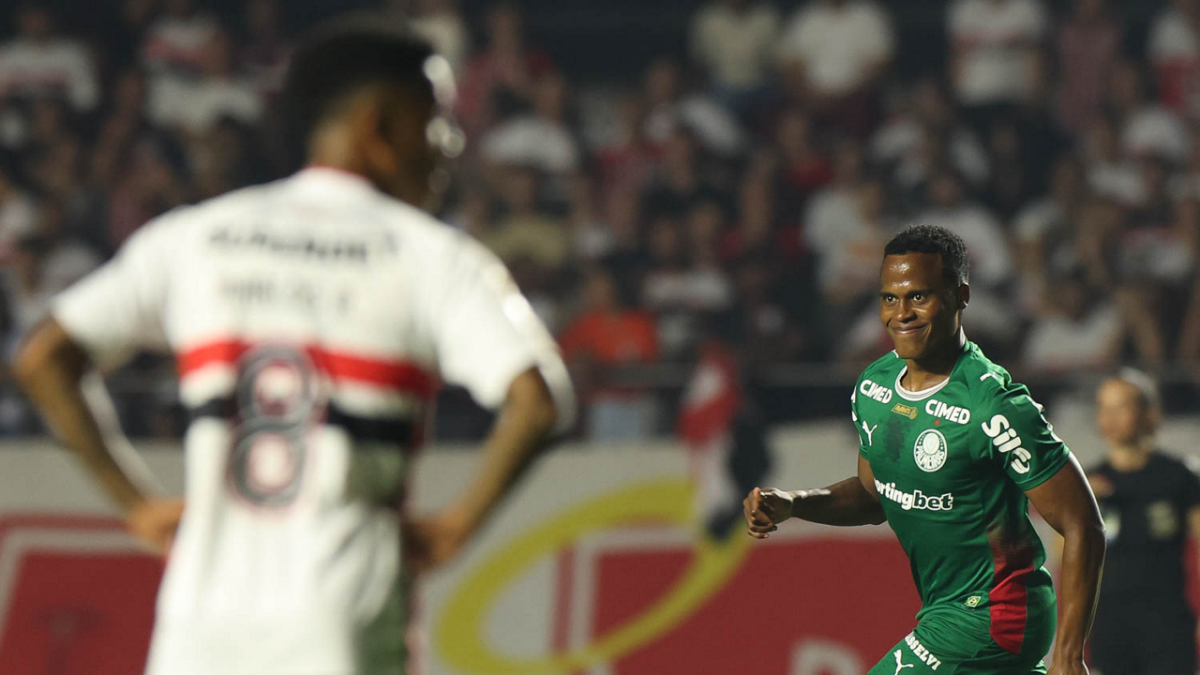 Corinthians enfrenta o América-MG buscando voltar ao G8 do Brasileirão